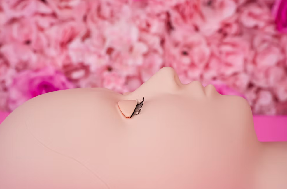 Advanced Lash Practice Mannequin Head