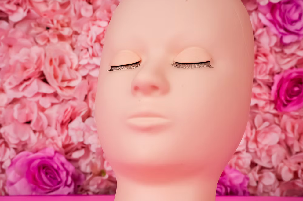 Advanced Lash Practice Mannequin Head
